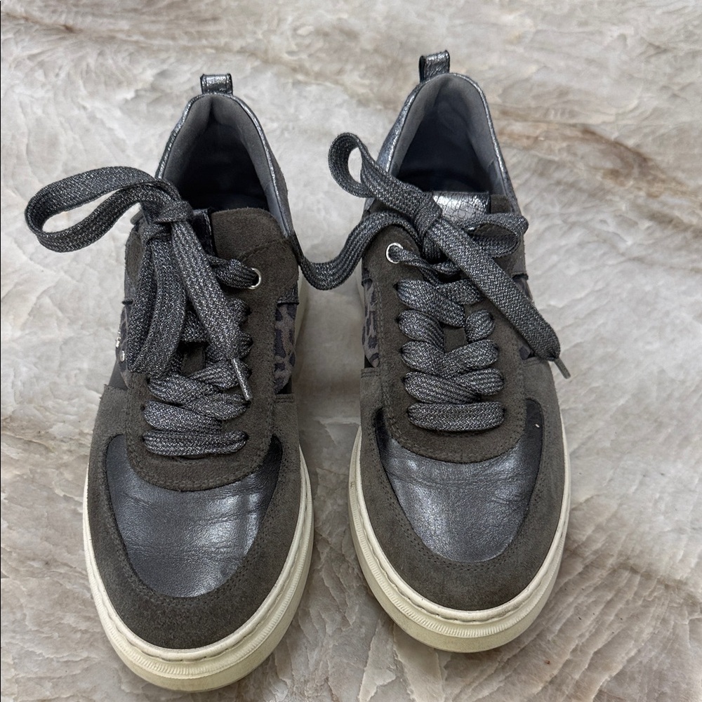 Women's NeroGiardini sneakers